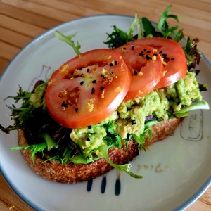 AVOCADO SOURDOUGH TOAST